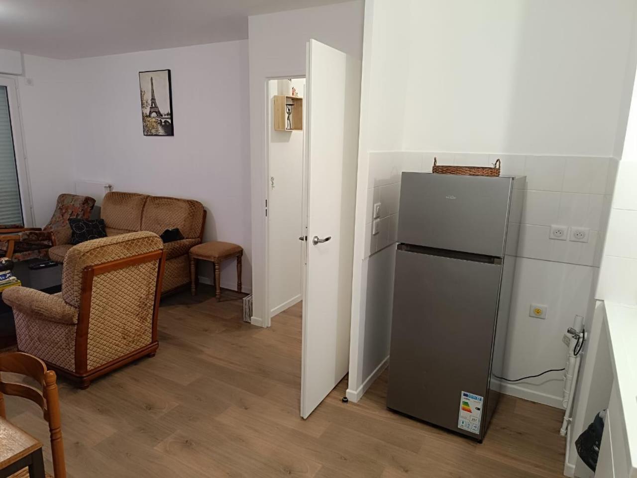Bel Appartement Disponible Конфлан-Сент-Онорин Экстерьер фото